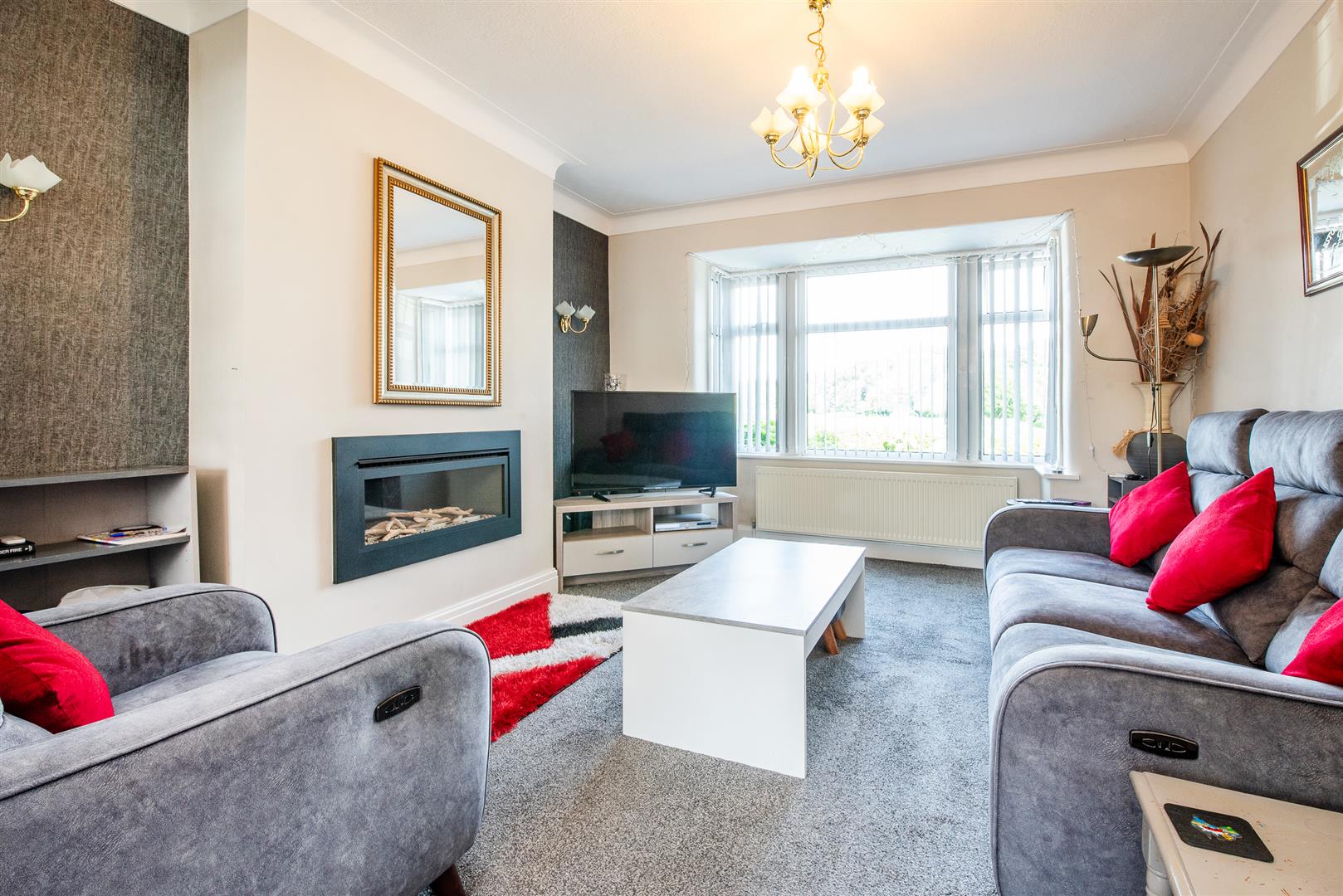 3 bed property in The Esplanade, Preston